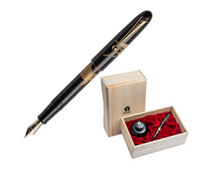 Ручка перьевая Namiki Tradition Crane and turtle цвет чернил черный цвет корпуса черный